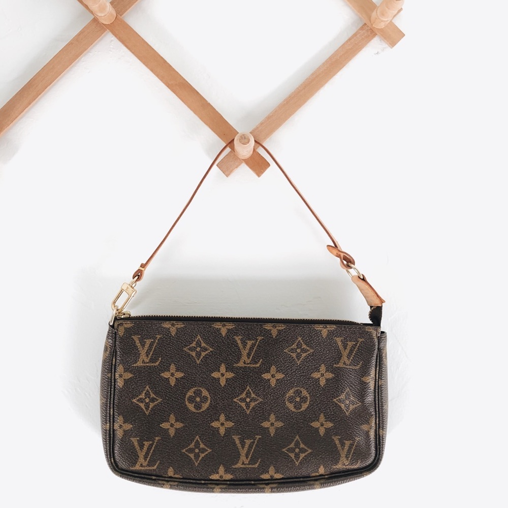 Monogram Louis Vuitton Pochette Accessories